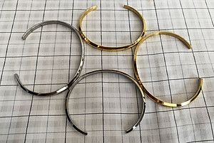 Vòng tay Cuff không đen, không rỉ - Lắc Tay Cặp Đôi Nam Nữ Titan