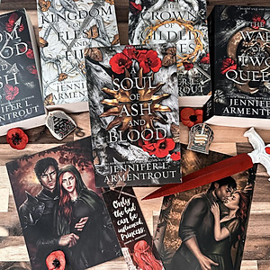 Sách A Soul of Ash and Blood: A Blood and Ash Novel (Blood And Ash Series Book 5)