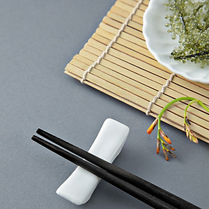 Combo 12 chiếc Kê đũa, gác đũa – Sự tinh tế trên bàn ăn