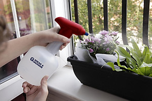 Bình phun sương S&J 1LBPS 1 lít tưới cây dùng pin 