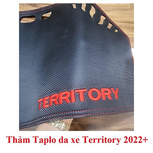 Thảm taplo da carbon xe Ford Territory 2022 2023 màu đen 3 lớp, có đế chống trượt, chống nắng nóng hiệu quả