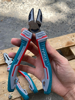 BỘ 3 CÂY KÌM ĐIỆN CAO CẤP TOTAL THT2K0301S - HÀNG CHÍNH HÃNG