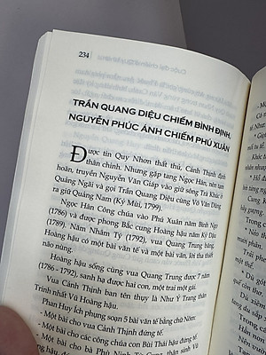 NHÀ TÂY SƠN - Quách Tấn, Quách Dao - NXB Chính Trị Quốc Gia Sự Thật.