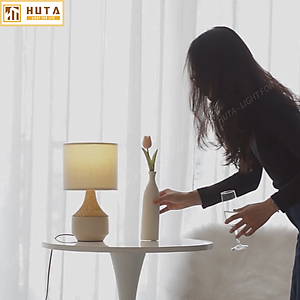 Đèn Ngủ Để Bàn Gốm Sứ Cao Cấp HUTA S14 Vân Màu Gỗ Độc Đáo Sang Trọng, Decor Trang Trí Phòng Ngủ, Khách Sạn, Đọc Sách Đầu Giường, Điều Chỉnh Độ Sáng, Ánh Sáng Vàng