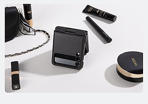 Case bao da chống sốc cho Samsung Galaxy Z Flip 3 trang bị chân chống giá đỡ điện thoại hiệu Nillkin Qin Vegan (bảo vệ máy cực tốt, chất liệu da thật cao cấp, thiết kế thời trang cá tính) - hàng nhập khẩu