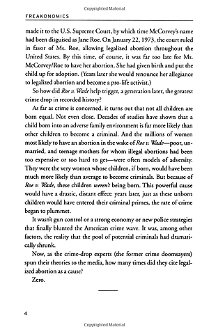 Sách Freakonomics : A Rogue Economist Explores the Hidden Side of Everything (Revised Edition Includes New Material)