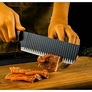 Dao bếp Nhật thiết kế gợn sóng giảm tiếp xúc với thực phẩm , chống dính ,không rỉ , sắc bén cán dao bọc cao su êm ái chống trơn trượt khi cầm 