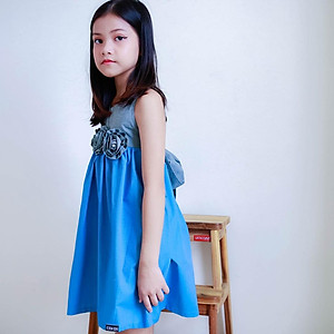 Váy đầm bé gái xanh ba bông hoa KIKA- Từ 11kg-45kg - K143