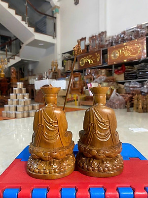 Tượng phật địa tạng vương bồ tát bằng gỗ bách xanh thơm nức kt cao 15×9×8cm