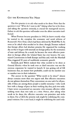 Sách The Effective Executive: The Definitive Guide to Getting the Right Things Done (Harperbusiness Essentials)