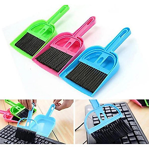 Dụng cụ vệ sinh nhà cửa thông minh 2 trong 1, chổi quét dọn mini kèm đồ hốt rác giúp dọn sạch bụi bám trên máy tính, góc tủ, cửa sổ,...PaKaSa - giao màu ngẫu nhiên