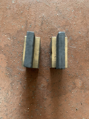 CHỔI THAN LiOA dùng cho ổn áp