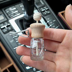 Vỏ khuếch tán tinh dầu đa năng gắn trên Ô Tô Máy Lạnh Cánh Quạt giúp khuếch tán tinh dầu VEMODA