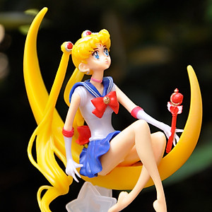 Mô hình nhân vật Eternal Sailor Moon - Thủy Thủ Mặt Trăng Vĩnh Cửu (Có giá đỡ)