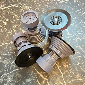 Bộ 4 Chân Đế Chống Rung Chân Đỡ Đa Năng, Chống Rung Lắc Máy Giặt Đời Mới