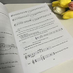 Combo Tự Học Đàn Guitar (Bộ 2 Tập)  (Với Phần Bài Tập Gồm 150 Bài Hát Nổi Tiếng Trong Và Ngoài Nước)