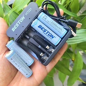 Bộ 4 pin sạc AA Beston 2200mwh chuẩn 1.5V kèm sạc M7031 mẫu mới Sạc nhanh Tự ngắt- Hãng nhập khẩu