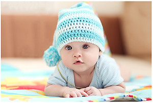 Tranh treo tường em bé đáng yêu baby cute treo phòng bà bầu BB0014 viền trắng