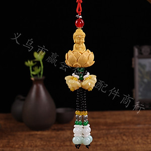 Khánh ngọc treo xe ô tô - Phong thủy