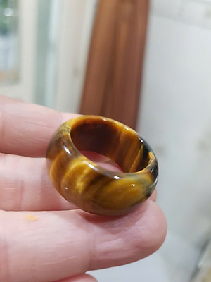 Nhẫn Nam Đá Mắt Hổ Vàng Nâu Tiger Eyes Tự Nhiên đậm bóng đẹp mới ni 20mm x Cao 12mm / 11mm dầy 4mm nam mệnh Kim mệnh Thổ mệnh Thủy đeo ni 20mm rẻ đẹp ạ