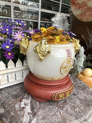 Hủ vàng, Bát Tụ Bảo, Bát tụ tài phong thủy đá bạch ngọc được chạm khắc thêm 4 con thiềm thừ chiêu nạp tài lộc - Cao 18cm