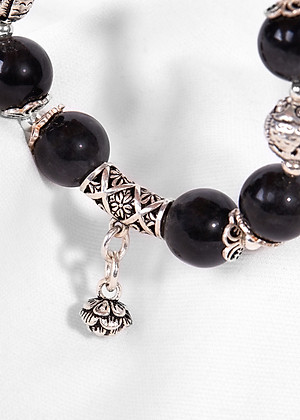 Vòng Tay Thạch Anh Tóc Đen Phối Charm Hoa Sen Treo Ngọc Quý Gemstones