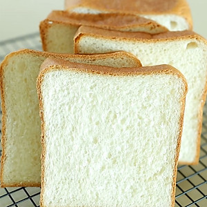 BỘT BÁNH MÌ NGỌT trộn sẵn HÒA KÝ 1kg