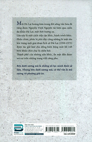 Sách Đà Lạt Bên Dưới Sương Mù