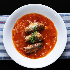 Cá Mòi Sốt Cà RUNGAROON Đóng Hộp Thái Lan 155g