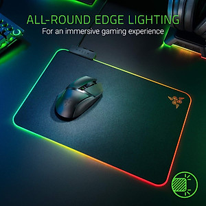 Tấm lót chuột Razer Firefly V2 (Hàng chính hãng)_RZ02-03020100-R3M1