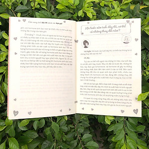 Cẩm Nang Tuổi Dậy Thì Dành Cho Bạn Gái (Tái Bản 2023)