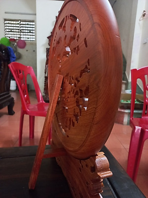 Đĩa trang trí phong thủy trạm khắc tứ linh bằng gỗ hương đá mặt rộng 40×4cm