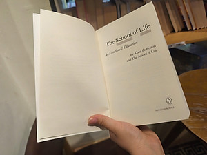 Sách - The School of Life: An Emotional Education by  Alain de Botton - Sách tiếng anh, tâm lý, triết học
