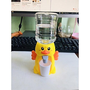 Bình Nước Mini Kèm Cốc Vui Nhộn Dành Cho Bé Thiết Kế Hình Con Vịt Hot Của Năm