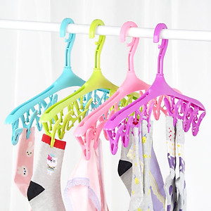 Móc treo có kẹp 8 chiếc giúp phơi khăn tay, tất, găng tay, khăn len... rất tiết kiệm diện tích - nội địa Nhật Bản 