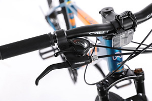 Xe đạp thể thao CALLI 1600 Khung hợp kim nhôm cao cấp, có 2 kích cỡ lựa chọn phù hợp với người cao 1m40 trở lên