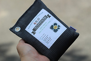 Túi hút ẩm than hoạt tính gáo dừa khử mùi và lọc không khí cho xe hơi chính hãng R2D (hộp 2 túi Lớn)