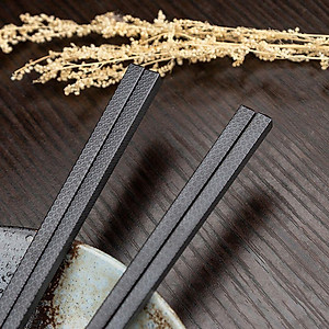 Set 10 Đôi Đũa Kháng Khuẩn Nội Địa Nhật Bản - HÀNG LOẠI 1- CHÍNH HÃNG MINIIN- Tặng kèm 2 khăn lau bếp