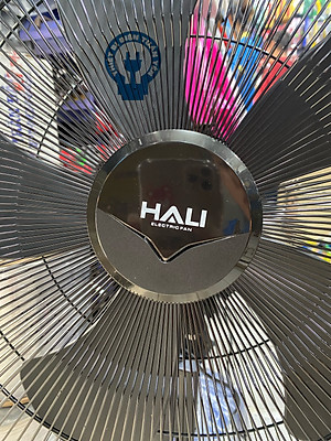 Quạt sàn lửng Hali LS209 công suất 120W, sải cánh 50cm, chân đế kim loại chắc chắn - Hàng chính hãng