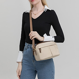 Túi đeo chéo nữ phong cách dễ thương – BEE GEE DCNU1050