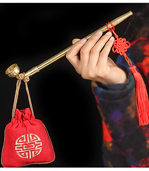 Tẩu thuốc dài hợp kim đồng Trung Hoa, kéo dài ra được đến 40 cm ( không kèm theo dây và túi vải)