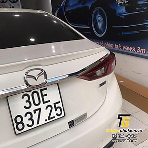 Ốp trang trí tay mở cốp sau Mazda 3 2015-2018 mạ Crom cao cấp