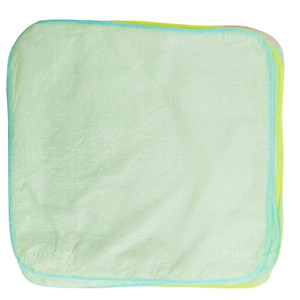 Bịch 8 Miếng Lót Giặt Máy Aiko (30x30) Cho Bé Sơ Sinh, Viền Vải Không Cấn Khi Lót Cho Bé