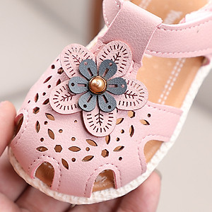 Dép - Sandal tập đi cho bé gái 6 - 18 tháng gắn hoa xinh xắn SG17