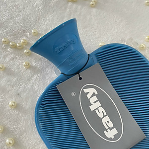 Túi chườm nóng lạnh nhập khẩu 100% từ Đức thương hiệu Fashy dòng cổ điển, tiêu chuẩn chất lượng Châu Âu giúp giảm các cơn đau kỳ kinh nguyệt, đau đầu,... hạ sốt tự nhiên, phù hợp cho người lớn, nhiều màu sắc