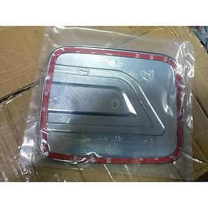 Ốp nắp bình xăng mạ crom xe Suzuki Ertiga 2018 2019 2020 2021