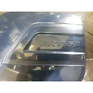 Ốp nắp bình xăng mạ crom xe Suzuki Ertiga 2018 2019 2020 2021