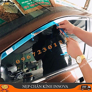 Bộ nẹp chân kính inox 304 theo xe TOYOTA INNOVA 2008-2015 hàng đẹp không han gì