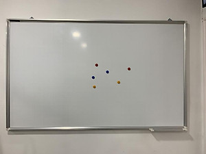 Bảng từ trắng viết bút lông Hàn Quốc Bavico kích thước lớn 1,2x3,0m