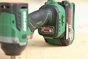 COMBO Máy siết bu lông dùng pin 21V Dekton M21-IW550PRO KÈM 1 PIN M21-B3000 + 1 SẠC M21-S20 DEKTON - KM_T8 -HÀNG CHÍNH HÃNG